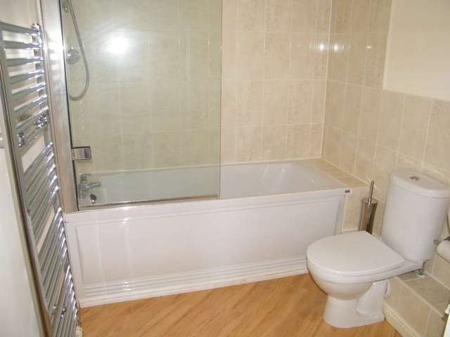  Image of 2 bedroom Flat to rent in Norton Way Hamworthy Poole BH15 at 17 Norton Way Harbour Reach Poole, BH15 4GD