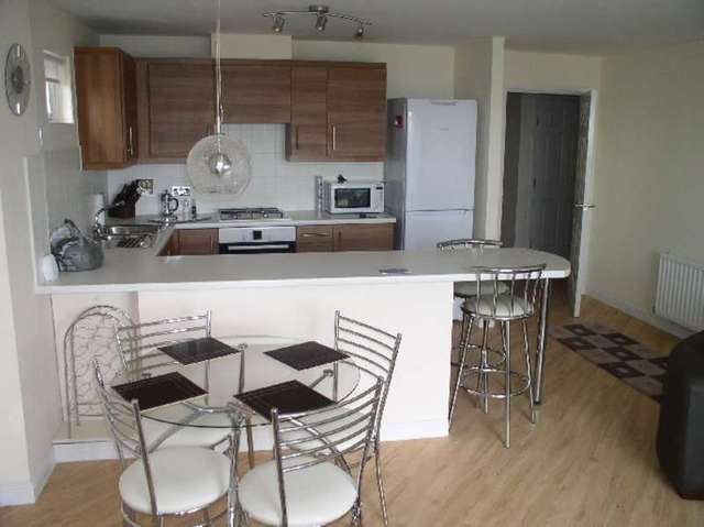  Image of 2 bedroom Flat to rent in Norton Way Hamworthy Poole BH15 at 17 Norton Way Harbour Reach Poole, BH15 4GD