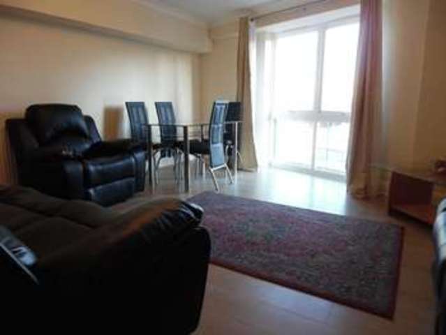  Image of 2 bedroom Property to rent in Poplar High Street London E14 at London, E14 0BG
