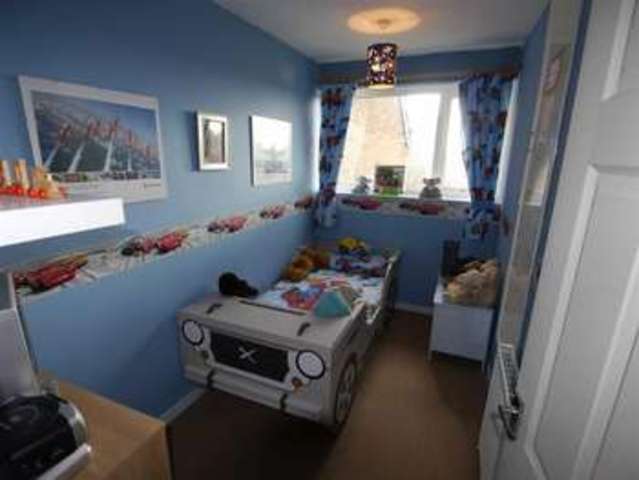  Image of 3 bedroom Property for sale in Poplar Way Leeds LS13 at Poplar Way Leeds Leeds, LS13 4SU