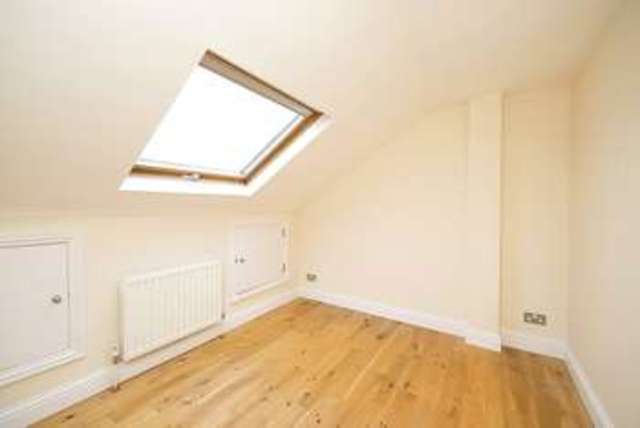  Image of 2 bedroom Flat for sale in Queenstown Road London SW8 at South Lambeth London Wandsworth Road, SW8 3QE