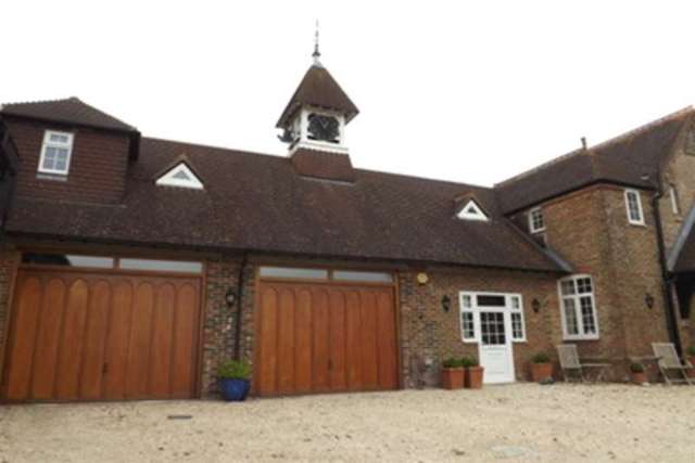  Image of 5 bedroom Detached house to rent in Bob Lane Twineham Haywards Heath RH17 at Haywards Heath, RH17 5NH
