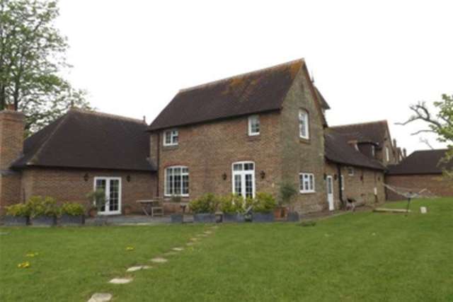  Image of 5 bedroom Detached house to rent in Bob Lane Twineham Haywards Heath RH17 at Haywards Heath, RH17 5NH