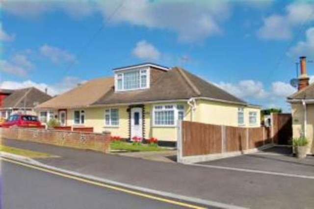  Image of 3 bedroom Bungalow for sale in Purleigh Road Rayleigh SS6 at Rayleigh Essex Rayleigh, SS6 9AW