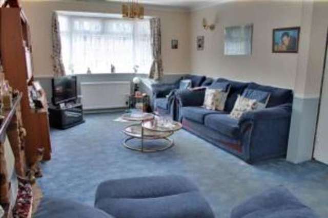  Image of 3 bedroom Bungalow for sale in Purleigh Road Rayleigh SS6 at Rayleigh Essex Rayleigh, SS6 9AW