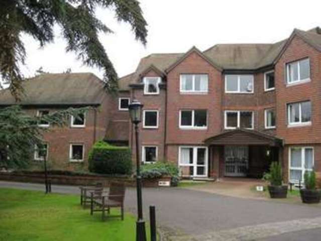  Image of 2 bedroom Retirement Property for sale in Tanners Lane Haslemere GU27 at Tanners Lane  Haslemere, GU27 2PZ