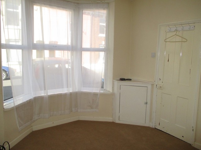  Image of 2 bedroom Terraced house for sale in Reginald Road Southsea PO4 at Reginald Road  Southsea, PO4 9HW