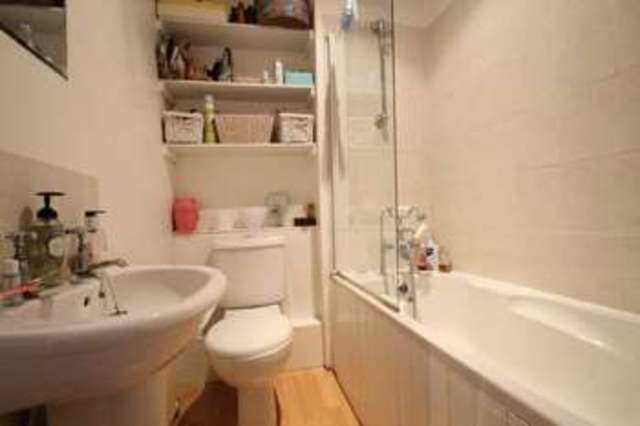  Image of 1 bedroom Property for sale in Richborne Terrace London SW8 at Richborne Terrace  London, SW8 1AX