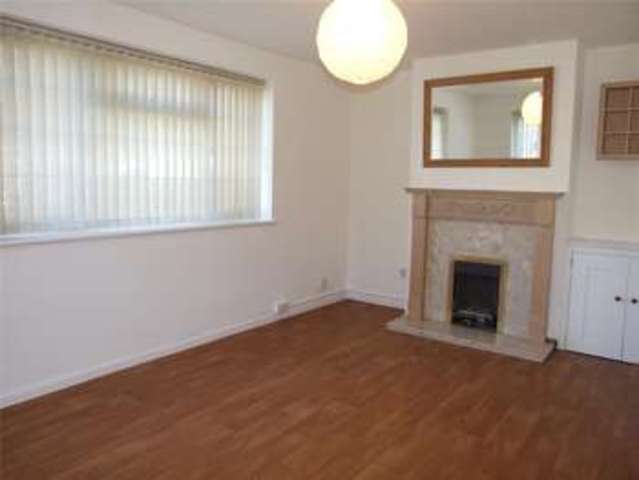 Image of 3 bedroom Detached house to rent in Rosedale Crescent Earley Reading RG6 at Earley Reading Woodley, RG6 1AS