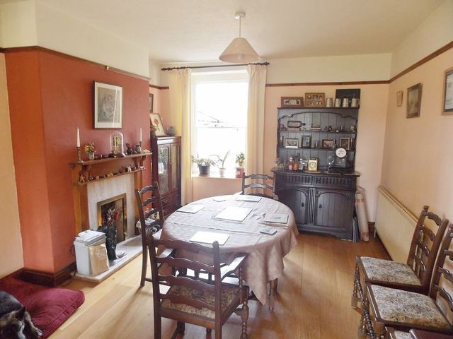 Image of 4 bedroom Terraced house for sale in Rossiters Hill Frome BA11 at Rossiters Hill  Frome, BA11 4AL