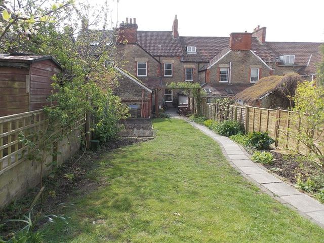  Image of 4 bedroom Terraced house for sale in Rossiters Hill Frome BA11 at Rossiters Hill  Frome, BA11 4AL