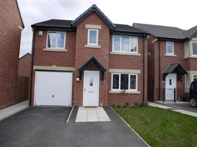  Image of 4 bedroom Detached house for sale in Round Hill Road Pudsey LS28 at Pudsey  , LS28 8BJ