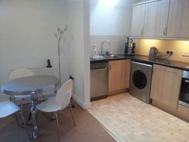  Image of 2 bedroom Flat to rent in Rowley Road St. Marychurch Torquay TQ1 at Rowley Road  Torquay, TQ1 4PW