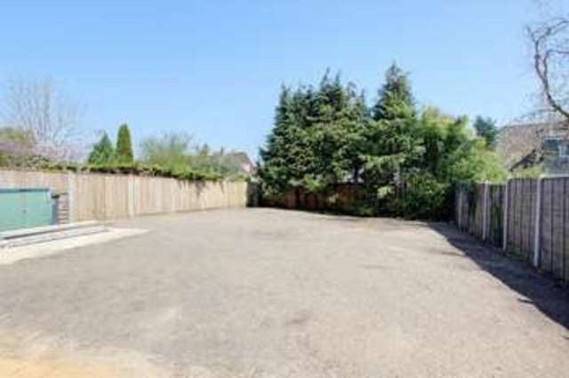  Image of 3 bedroom Detached house for sale in Rownhams Lane North Baddesley Southampton SO52 at Rownhams Lane  North Baddesley, SO52 9LU