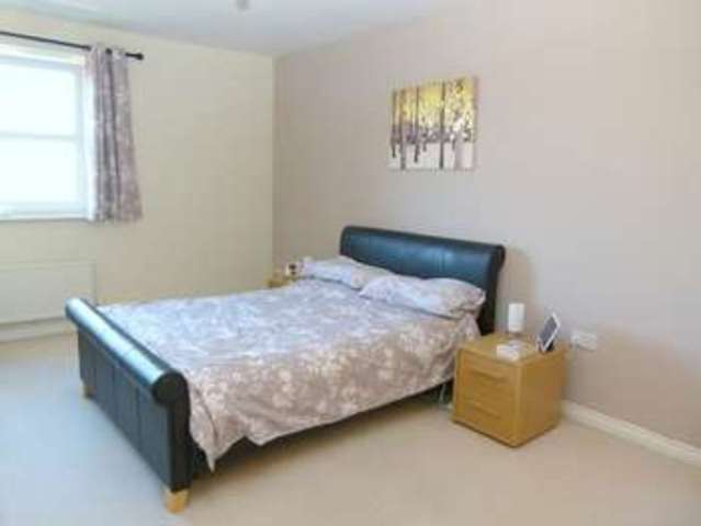 Image of 2 bedroom Flat for sale in Russet Drive St. Albans AL4 at Russet Drive  St Albans, AL4 0AZ