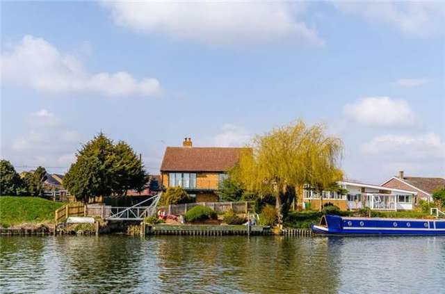  Image of 5 bedroom Detached house for sale in Sandhill Littleport Ely CB6 at Littleport, CB6 1NT