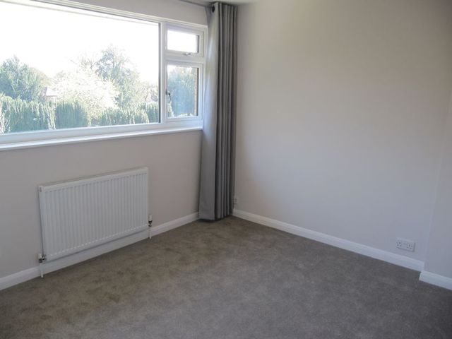  Image of 3 bedroom Terraced house to rent in Rookery Court Marlow SL7 at Rookery Court  Marlow, SL7 3HR