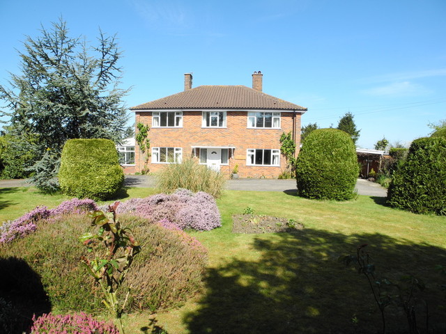  Image of 4 bedroom Detached house for sale in School Road Ringsfield Beccles NR34 at School Road Ringsfield Beccles, NR34 8NY