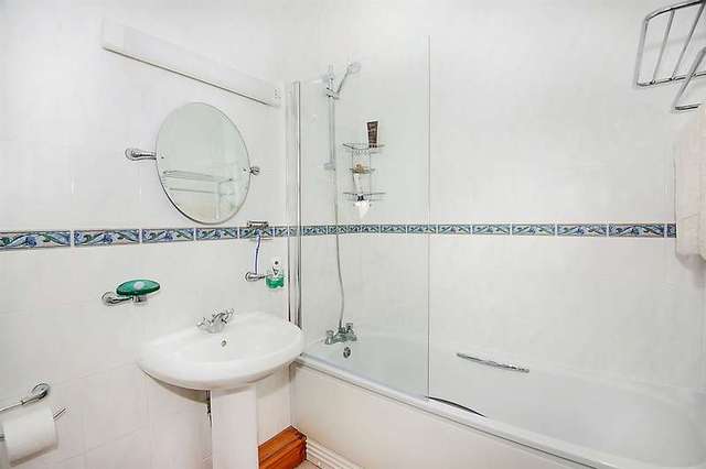  Image of 2 bedroom Flat for sale in Sea Road Westgate-on-Sea CT8 at Sea Road  Westgate-on-Sea, CT8 8TX