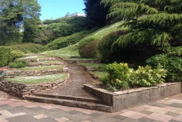  Image of 1 bedroom Flat to rent in New Road Brixham TQ5 at Brixham, TQ5 8NJ