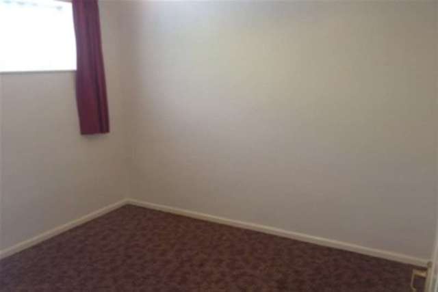 Image of 1 bedroom Flat to rent in New Road Brixham TQ5 at Brixham, TQ5 8NJ