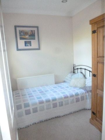  Image of 3 bedroom Terraced house for sale in Sebright Road Barnet EN5 at Sebright Road  High Barnet, EN5 4HN