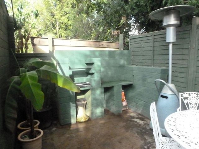  Image of 3 bedroom Terraced house for sale in Sebright Road Barnet EN5 at Sebright Road  High Barnet, EN5 4HN