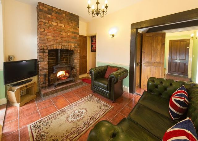  Image of 3 bedroom Terraced house for sale in Sedgley Road Wolverhampton WV4 at 60 Sedgley Road Penn Common Wolverhampton, WV4 5JS
