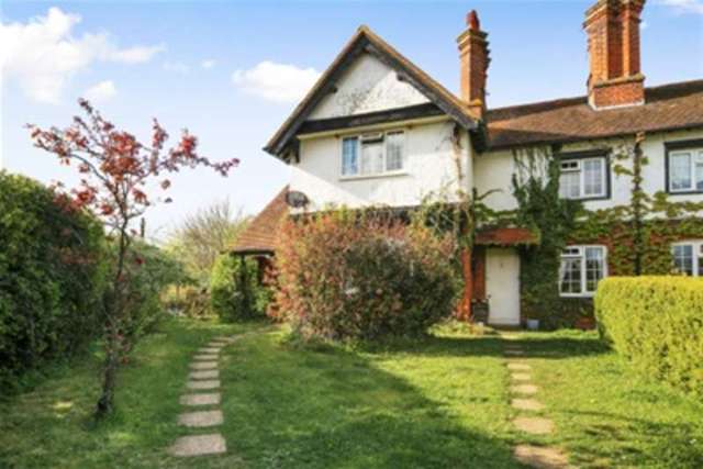  Image of 2 bedroom Property to rent in Chalk Lane Shackleford Godalming GU8 at Godalming, GU8 6AJ