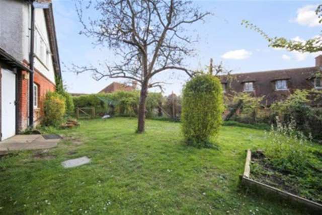  Image of 2 bedroom Property to rent in Chalk Lane Shackleford Godalming GU8 at Godalming, GU8 6AJ