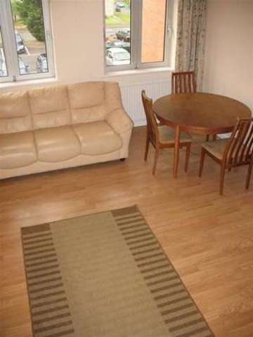  Image of 2 bedroom Apartment to rent in Shifford Crescent Maidenhead SL6 at Maidenhead Berkshire Maidenhead, SL6 7UA