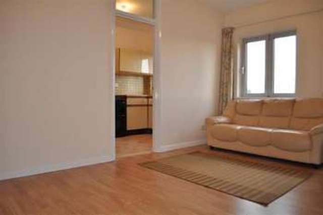  Image of 2 bedroom Apartment to rent in Shifford Crescent Maidenhead SL6 at Maidenhead Berkshire Maidenhead, SL6 7UA