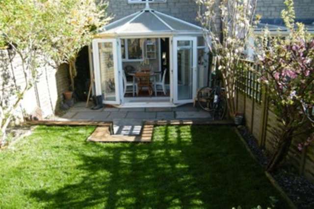  Image of 2 bedroom Property to rent in Short Hedges Close Northleach Cheltenham GL54 at Cheltenham, GL54 3PD