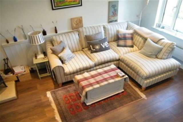 Image of 2 bedroom Property to rent in Short Hedges Close Northleach Cheltenham GL54 at Cheltenham, GL54 3PD