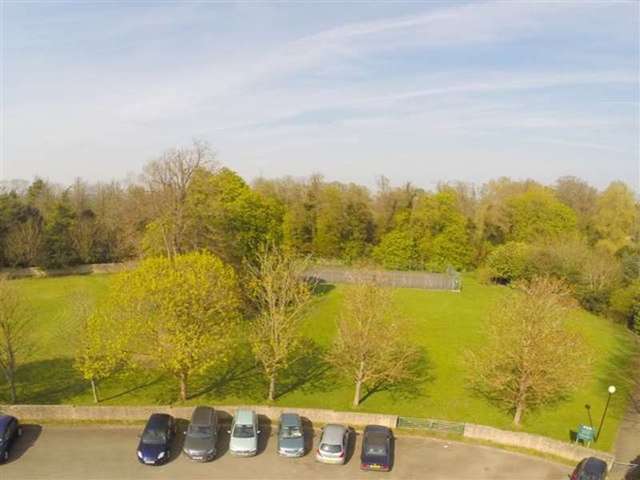  Image of 4 bedroom Detached house for sale in Woodview Faringdon SN7 at Lechlade Road  Faringdon, SN7 8EL