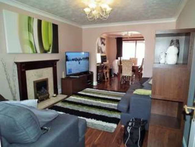  Image of 3 bedroom Detached house for sale in Slindon Close Clanfield Waterlooville PO8 at Slindon Close Clanfield Waterlooville, PO8 0XZ