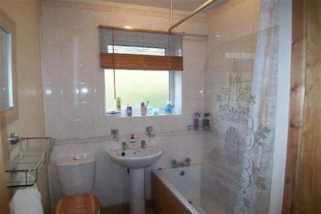  Image of 2 bedroom Property to rent in Snape Hill Lane Dronfield S18 at Dronfield, S18 2GJ