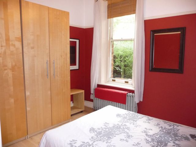  Image of 2 bedroom Flat to rent in Birdhurst Road South Croydon CR2 at Birdhurst Road  South Croydon, CR2 7EF
