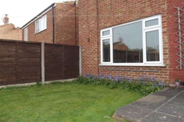  Image of 3 bedroom Detached house to rent in Cornish Close Basingstoke RG22 at Basingstoke, RG22 6SJ