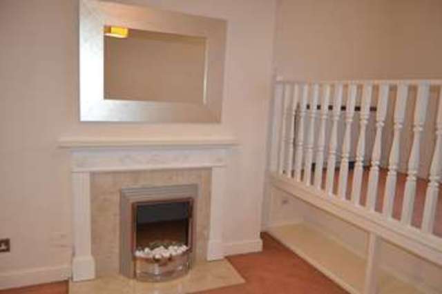  Image of 2 bedroom Flat to rent in South Parade Southsea PO5 at South Parade  Southsea, PO5 2JF
