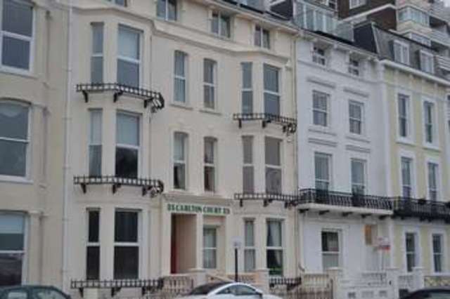  Image of 2 bedroom Flat to rent in South Parade Southsea PO5 at South Parade  Southsea, PO5 2JF