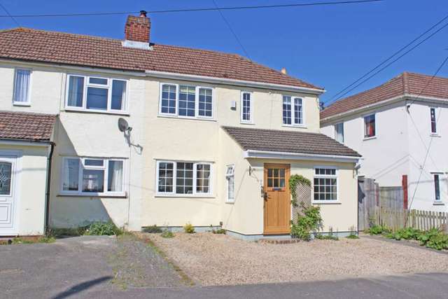  Image of 3 bedroom Semi-Detached house for sale in South Park Avenue Didcot OX11 at South Park Avenue  Didcot, OX11 8NB