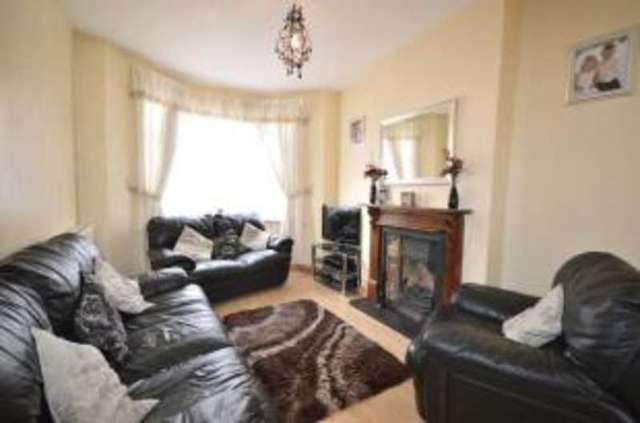  Image of 3 bedroom Terraced house for sale in Central Avenue Southend-on-Sea SS2 at Southend-on-Sea Essex Southchurch, SS2 4EG