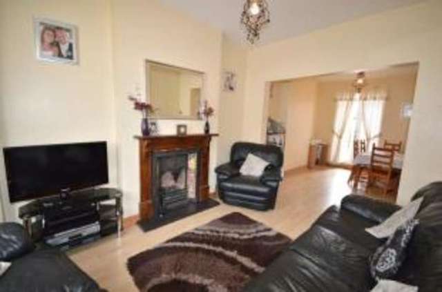  Image of 3 bedroom Terraced house for sale in Central Avenue Southend-on-Sea SS2 at Southend-on-Sea Essex Southchurch, SS2 4EG