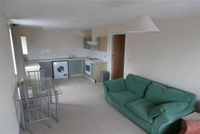  Image of 3 bedroom Flat to rent in Victoria Street Loughborough LE11 at Loughborough, LE11 2TL