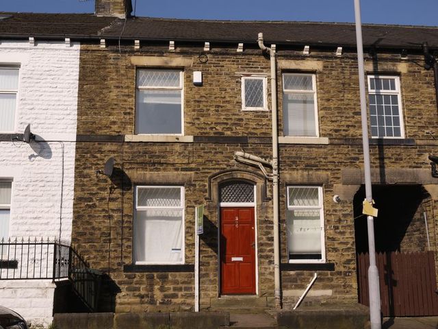  Image of 2 bedroom Detached house to rent in Springmill Street Bradford BD5 at Springmill Street West Bowling Bradford, BD5 7HE