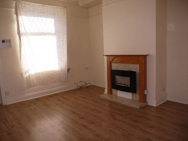  Image of 2 bedroom Detached house to rent in Springmill Street Bradford BD5 at Springmill Street West Bowling Bradford, BD5 7HE