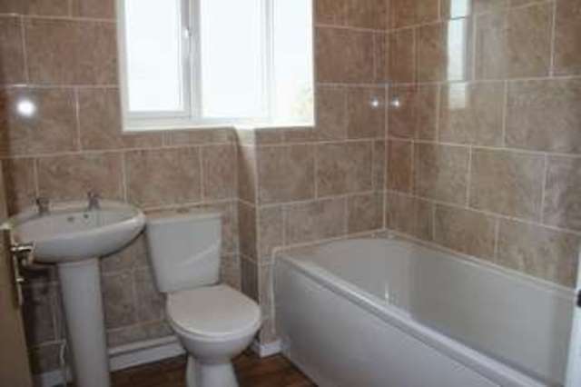  Image of 2 bedroom Terraced house to rent in Squirrel Crescent Wootton Bassett Swindon SN4 at Squirrel Crescent Royal Wootton Bassett Swindon, SN4 7SQ