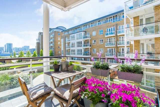  Image of 1 bedroom Flat for sale in St. Davids Square London E14 at Canary Wharf, E14 3WF