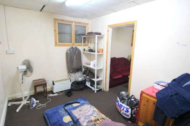  Image of Detached house to rent in St. James